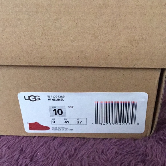 NWT Ugg Australia Neumel Red Suede Chukka Booties - Picture 14 of 14